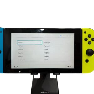 Console Nintendo Switch, vendue dan l’état.