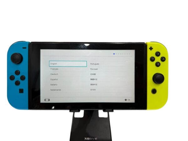 Console Nintendo Switch, vendue dan l’état.