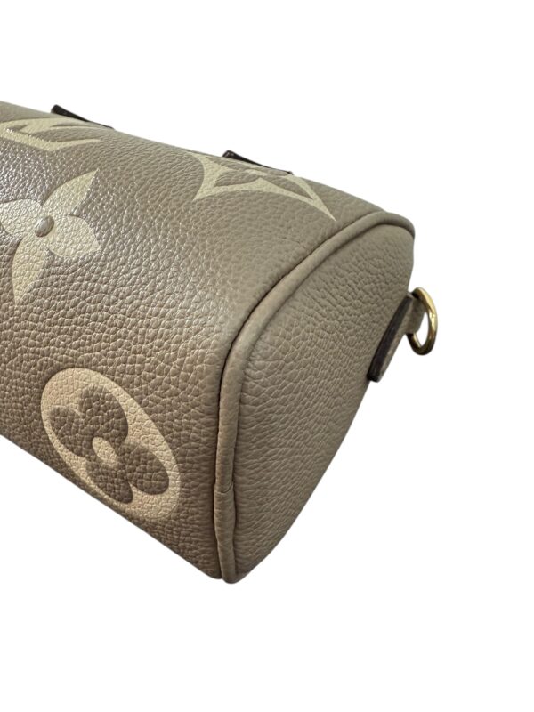Louis Vuitton Speedy Nano, Cuir monogram empreinte. Etat neuf, avec facture. – Image 8